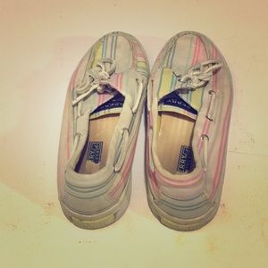 Size 8 Well-Loved Sperry’s